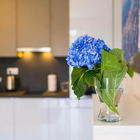 Fured Beach Apartman * Balatonfured