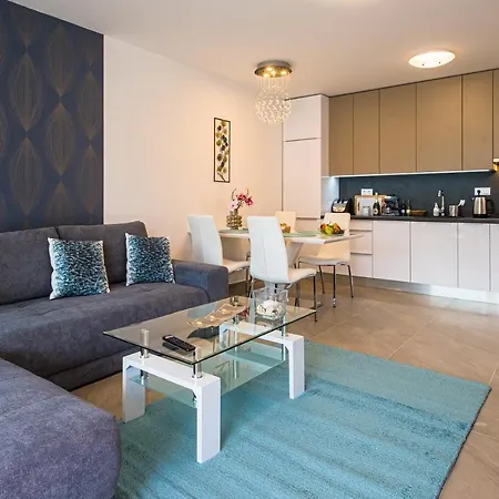 Fured Beach Apartman *